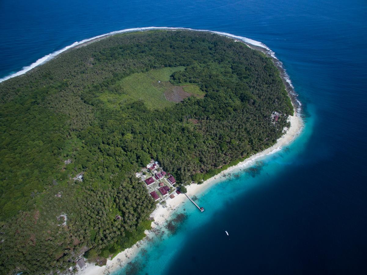 Puri Asu Resort Palau Asu Exteriör bild